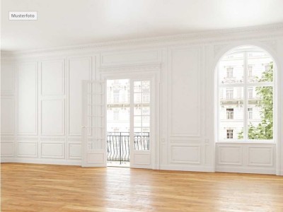 Provi frei 3 Zimmer - Wohnung mit Balkon