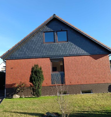 Modernisiertes Einfamilienhaus mit schönem Garten in Wolfsburg-Wendschott–Erstbezug nach Renovierung