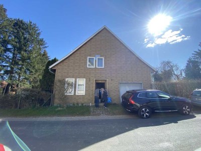 Großes Grundstück mit EFH in Elze – bebaubar nach §34 BauGB
