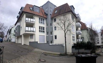 Stilvolle 2-Zimmer-Wohnung mit Balkon und Einbauküche in Ludwigsburg