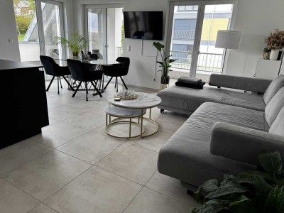 Exklusive, neuwertige 3-Zimmer-Wohnung mit Balkon und EBK in Neckartailfingen