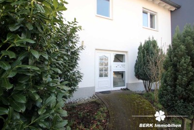 BERK Immobilien - Ihr Zweifamilienhaus  – modern, großzügig & voller Möglichkeiten!