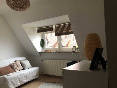 Schöne 1-Zimmer DG-Wohnung in Nürnberg, beste Altstadtlage