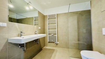 Exklusive Dachgeschoßwohnung in Deutsch-Wagram - Erstbezug mit Balkon &amp; Terrasse - PROVISION BEZAHLT DER ABGEBER