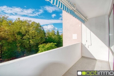 4 Zimmer Familienwohnung mit Westbalkon und Parkplatz!