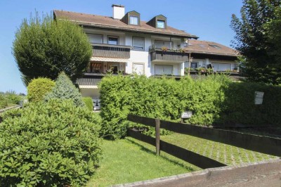 2-Zimmer-Dachgeschosswohnung mit Balkon und Blick ins Grüne