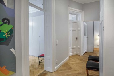 Stilaltbau Kernsaniert– Bezugsfreie 3-Zimmer-Wohnung mit Balkon in der Isarvorstadt