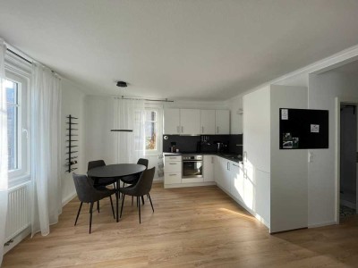 Charmante 2 Zimmer Wohnung -Esslingen Zentrum - saniert und modernisiert 2021
