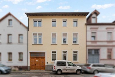 Zwei Häuser mit drei Wohneinheiten - in zentraler Lage von Neustadt