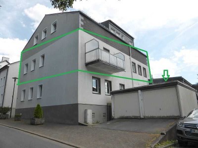 Großzügige Wohnung mit zwei Bädern, zwei Balkonen, Garage, Einbauküche möglich