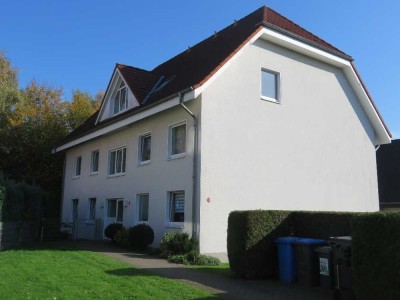 WWS - traumhafte DG-Wohnung für Paare mit Balkon und WBS