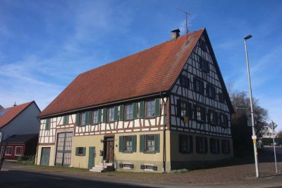 Imposantes Haus mit vielen Möglichkeiten