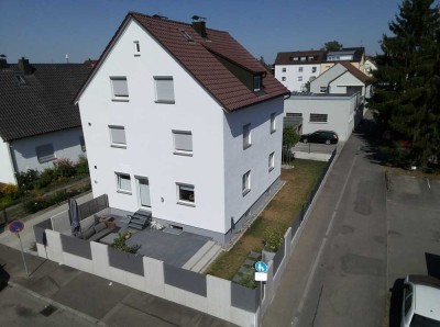 Hochwertige, helle und moderne 3-Zimmer Wohnung im 3-Familienhaus