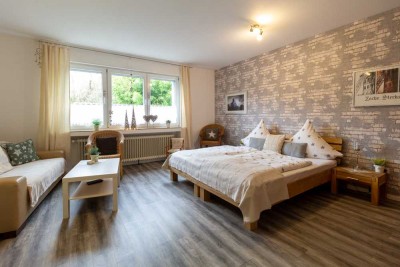 55 qm zurzeit möblierte 2-Zimmer-EG Wohnung / Büro in OB-Buschhausen