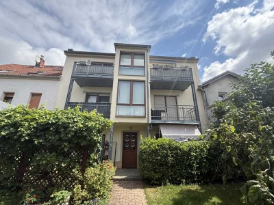 Moderne 1- Raumwohnung in ruhiger Lage mit Terasse