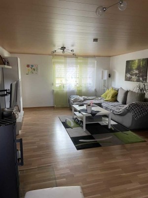 Tolle sonnige 4 Zimmer Wohnung, ruhig gelegen in Söhnstetten mit Garage