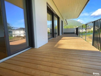 Moderne Architektur nur wenige 100 m Meter vom Millstätter See entfernt - Penthousewohnung zwischen Berg und See Nähe Golfplatz!