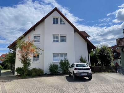 Wunderschöne 3 Zi Neubau Wohnung mit Terrasse