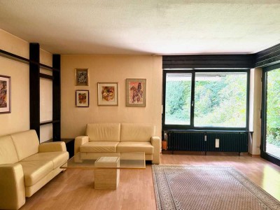 Ruhige 2 Zi. Wohnung mit West-Terrasse und Tiefgarage in München-Moosach