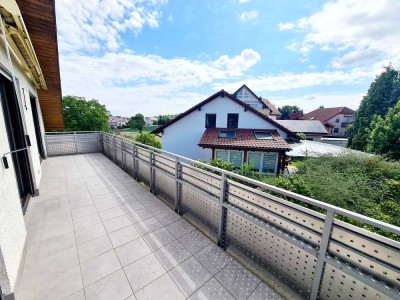 3-Zimmer-Wohnung + (1 Zi) mit 100qm Wohn/Nutzfläche zentral in Bad Rappenau mit riesigem Balkon