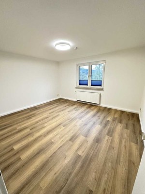 Modernisierte 2,5-Zimmer-Wohnung mit top ausgestatteter Küche