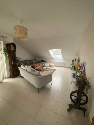 Helle 2-Zimmer Wohnung mit Balkon in Aschaffenburg-Leider