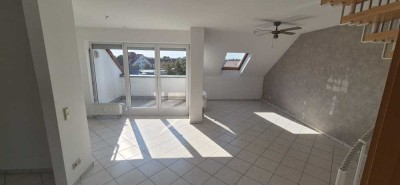 Helle 2,5-Zimmer Dachgeschosswohnung in Flörsheim am Main