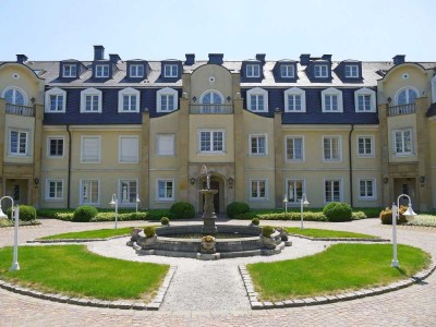 Wohnen im Château Seerose (Hilden-Süd) luxuriöse 4 Zimmer mit großem Balkon, Südwest Lage