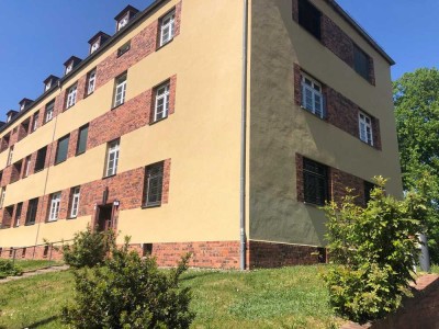 Wohnung mit Gartenanteil und Balkon inkl. Stellplatz zu verkaufen