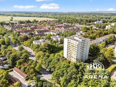 Ruhig. Grün. Hell. 3 ZKB im EG mit 2 Loggien und 2 TG-Boxen in Hochzoll-Süd inkl. EBK, Kunststofff.