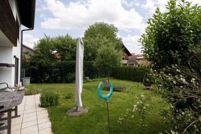 Raisting: Zweifamilienhaus in ruhiger Lage