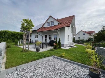 Dieses Haus kennt kein Energiekostenrisiko!
Schick und modern, zeitgemäße Wohnqualität!