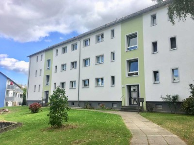Hübsche 2-Zi.-EG-Whg. mit Tageslichtbad und Balkon, frei ab sofort