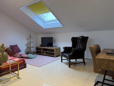 Exklusive 2,5-Zimmer-Dachgeschosswohnung in Waging am See – Hochwertiger Neubau 2015