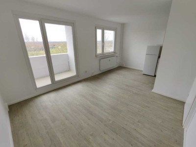 4-Raumwohnung in ruhiger Lage mit Balkon! + Laminatboden + EBK