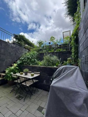 Attraktive und gepflegte 3-Zimmer-Souterrain-Wohnung mit Terrasse und Gartenb