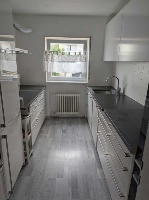 Helle 3,5-Zimmer-Wohnung mit Miele-Küche & Klimaanlage in bester Lage 80m2