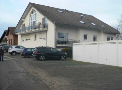 Gepflegte 4-Zimmer-Maisonette-Wohnung mit Balkon in Bad Münstereifel-Wald