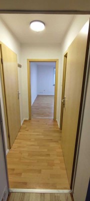 2-Zimmer-Wohnung mit Einbauküche (50qm)