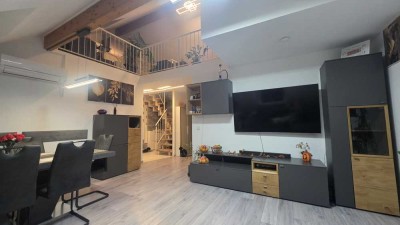 Charmante  masionette Wohnung mit Balkon / Klimaanlage / Einbauküche in Brüggen