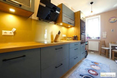 Top ANGEBOT - stark reduziert auf 298.000,-- € / 3 Zimmer Balkon Wohnung inkl. hochwertiger Einbauküche