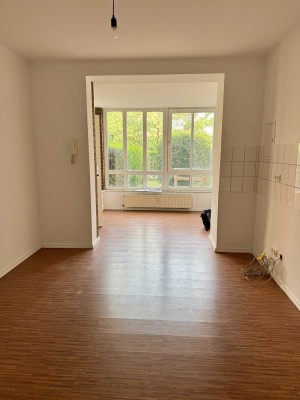 Charmante 1-Zimmer Wohnung mit eigenem Eingang in Linden !