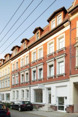 Südstr. 35 // möblierte 3-Zimmerwohnung im DG plus sonnigem  Balkon in ruhiger Wohnlage