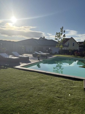 Bungalow,Pool,Traumgarten und Einliegerwohnung - Provisionsfrei