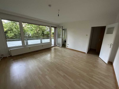 1-Zimmer-Wohnung im Grünen mit Balkon und guter Verkehrsanbindung!
