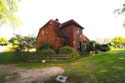 Charmantes Bauernhaus mit Einliegerwohnung und Ausbaupotential in Neetze im Landkreis Lüneburg