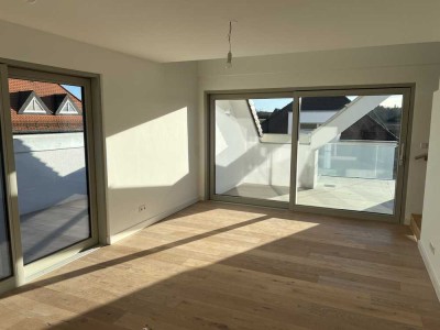 Planegg - Einzugsfertige 2 1/2 Zimmer-Wohnung mit 2 Dachterrassen