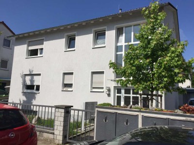 Schönes Apartment mit Terrasse und neuer Pantry-Küche