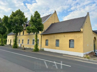 Ein Stück Geschichte - moderner Vierkanthof in Pulheim