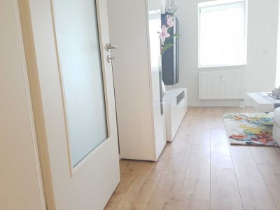 Barrierefrei+Neu+Saniert+ 4-Zi+ Garten